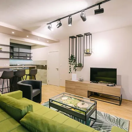 아파트 Nar Royalton #60 Free Parking Ni