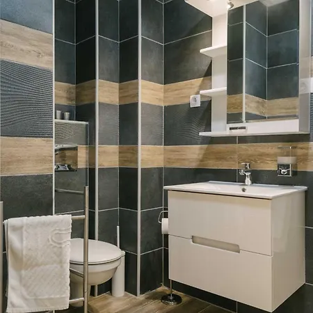 아파트 Nar Royalton #60 Free Parking Ni